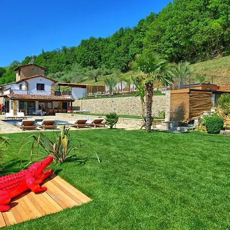 빌라 Montone Villa Sleeps 12 With Pool Air Con And Wifi 몬토네