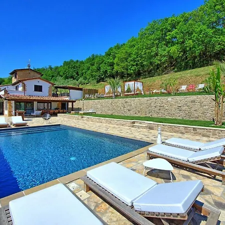 Montone Villa Sleeps 12 With Pool Air Con And Wifi * Montone (Umbria)