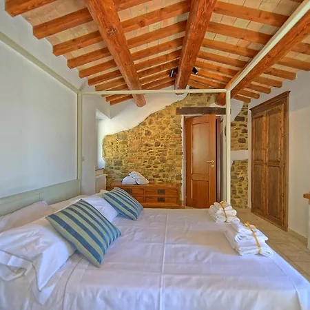 빌라 Montone Villa Sleeps 12 With Pool Air Con And Wifi